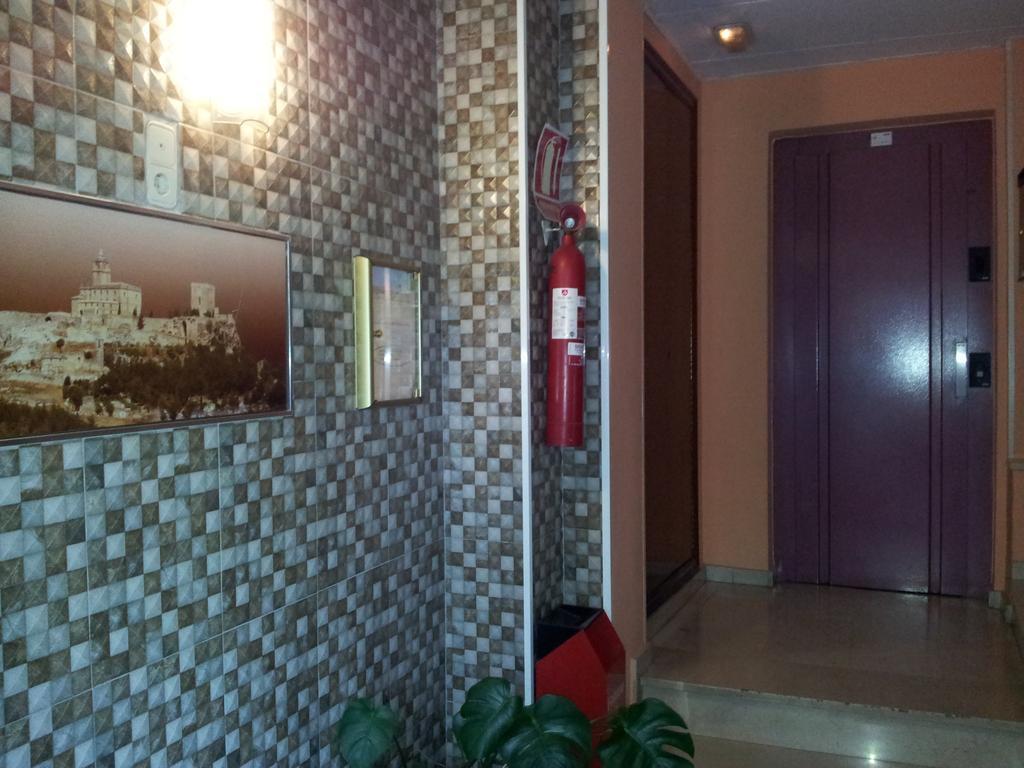 Hostal Rio De Oro อัลกาลา ลา เรอัล ภายนอก รูปภาพ