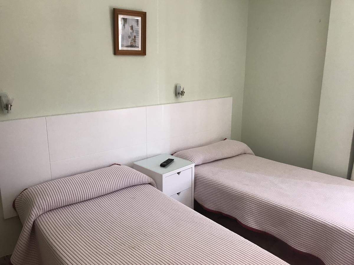Hostal Rio De Oro อัลกาลา ลา เรอัล ภายนอก รูปภาพ