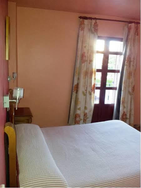Hostal Rio De Oro อัลกาลา ลา เรอัล ภายนอก รูปภาพ